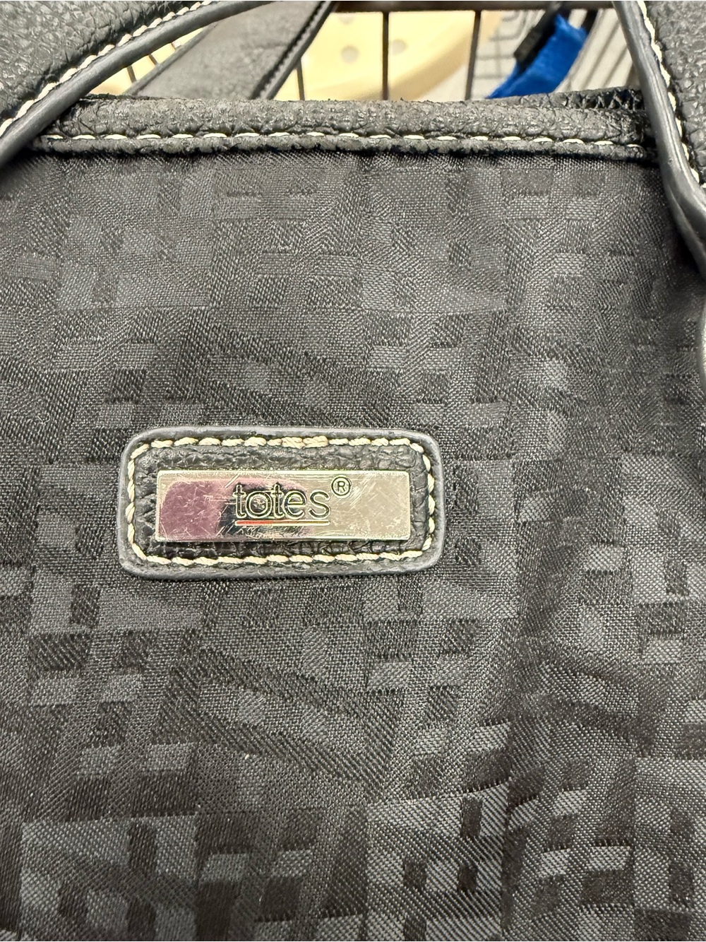 totes Black Patterned Tote with Branded Plaque